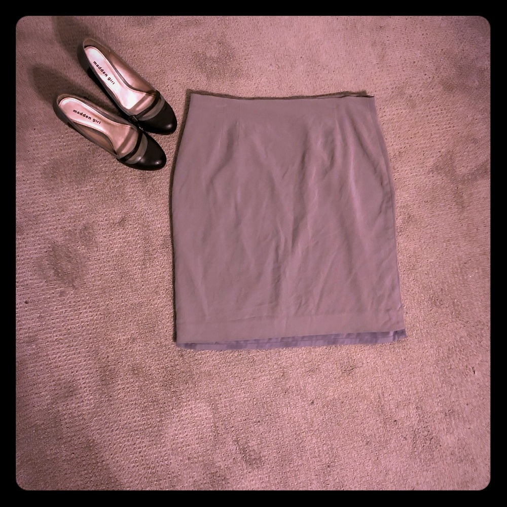 [Ann Taylor] grey silk pencil skirt
